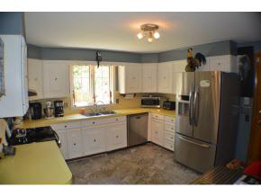 185 Smyth Road Manchester, NH 03104 - Photo 5 of 21