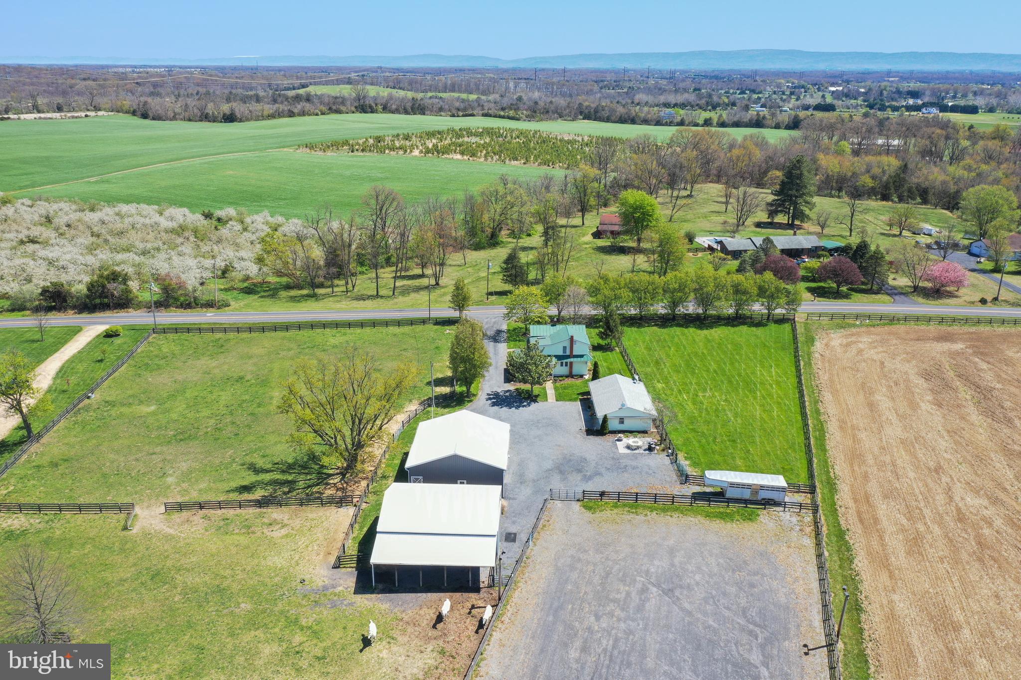 1196 Hites Road Middletown, VA 22645 - Photo 28 of 37