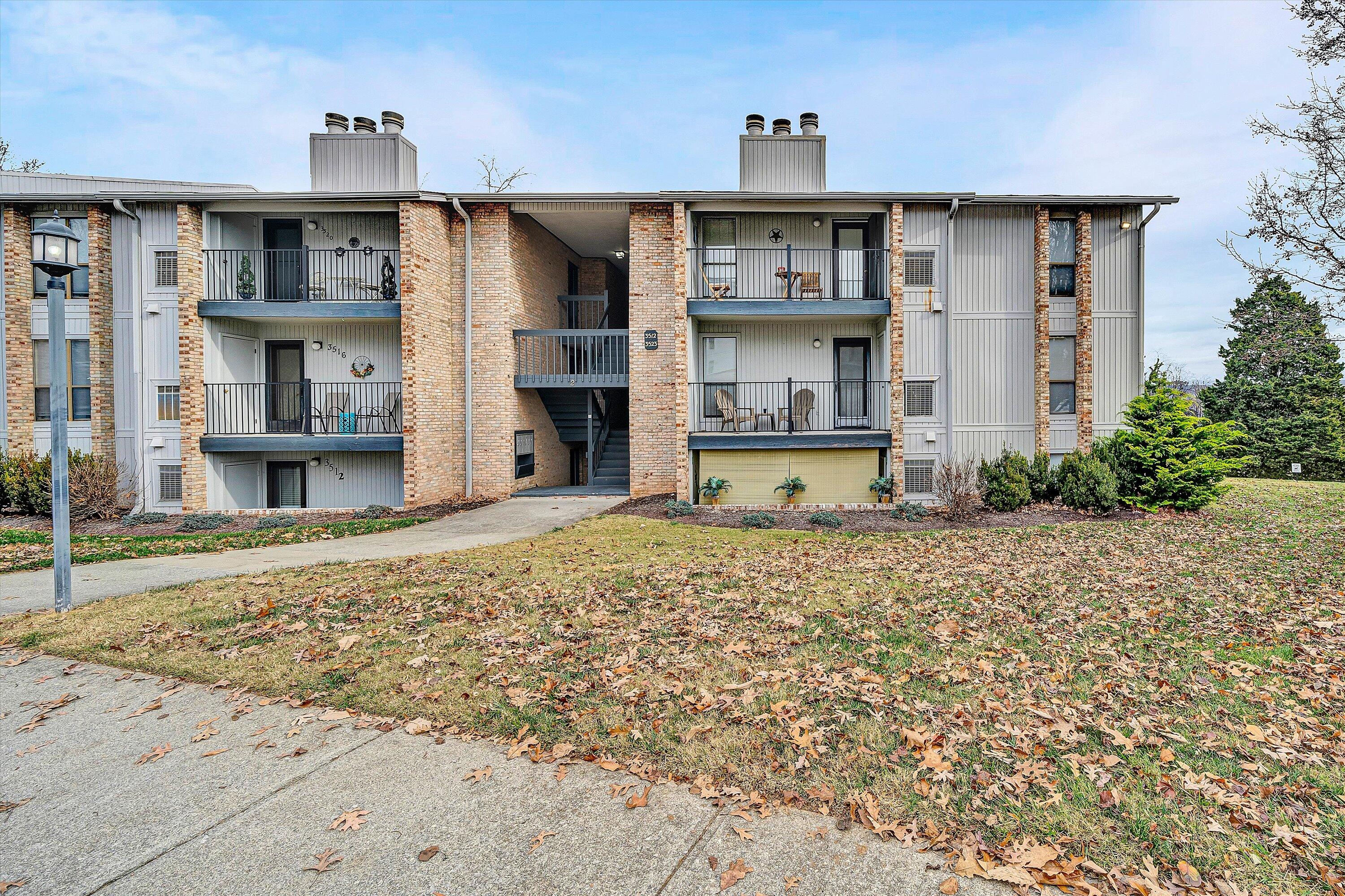 3522 Timberline Trail Roanoke, VA 24018 - Photo 3 of 21 a front view of a house with a yard