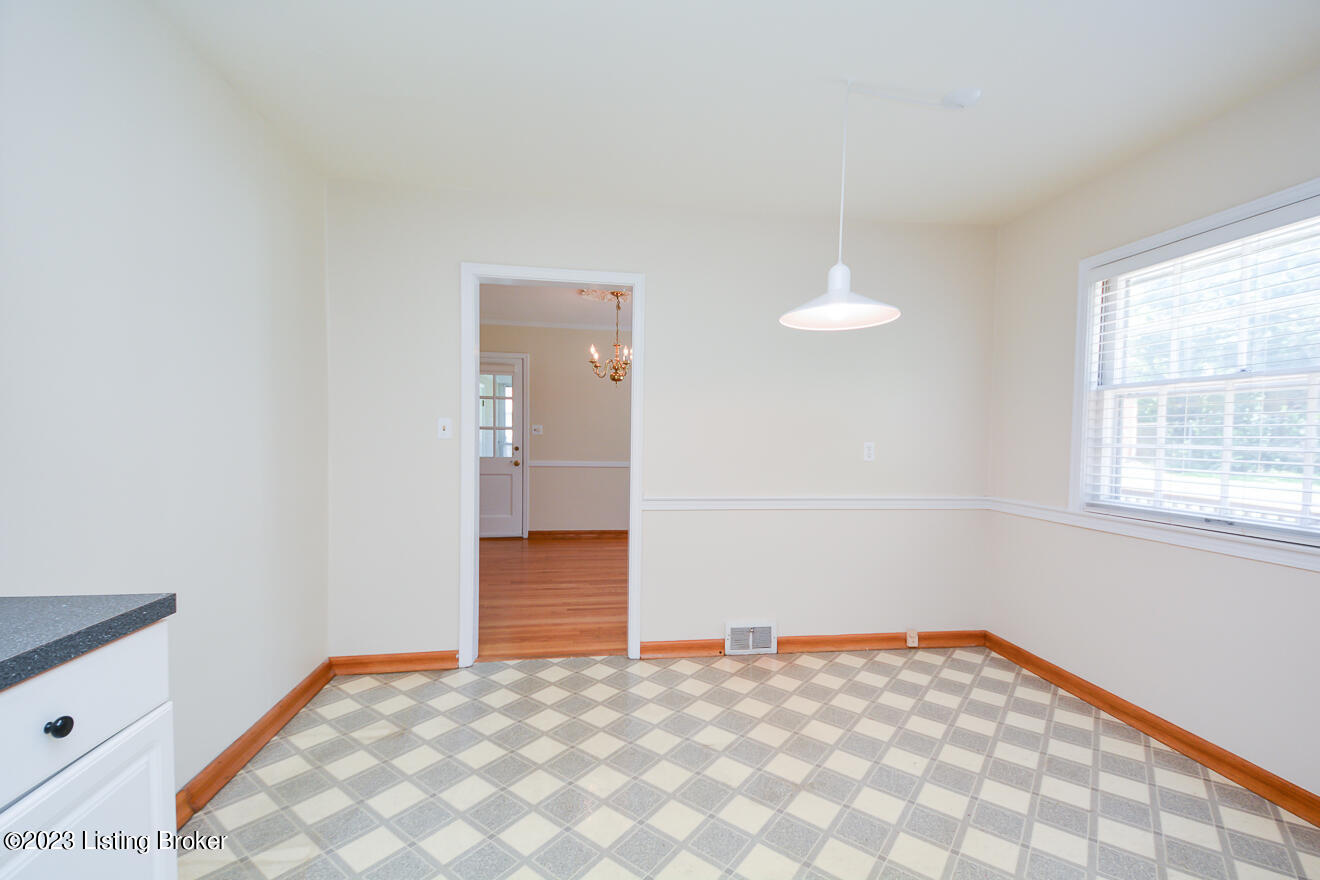 505 Brookview Road Louisville, KY 40207 - Photo 12 of 54 Kitchen Dining
