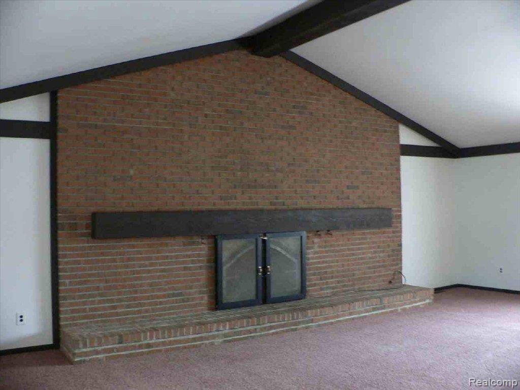 10344 White Road Linden, MI 48451 - Photo 6 of 9 whitelivrm
