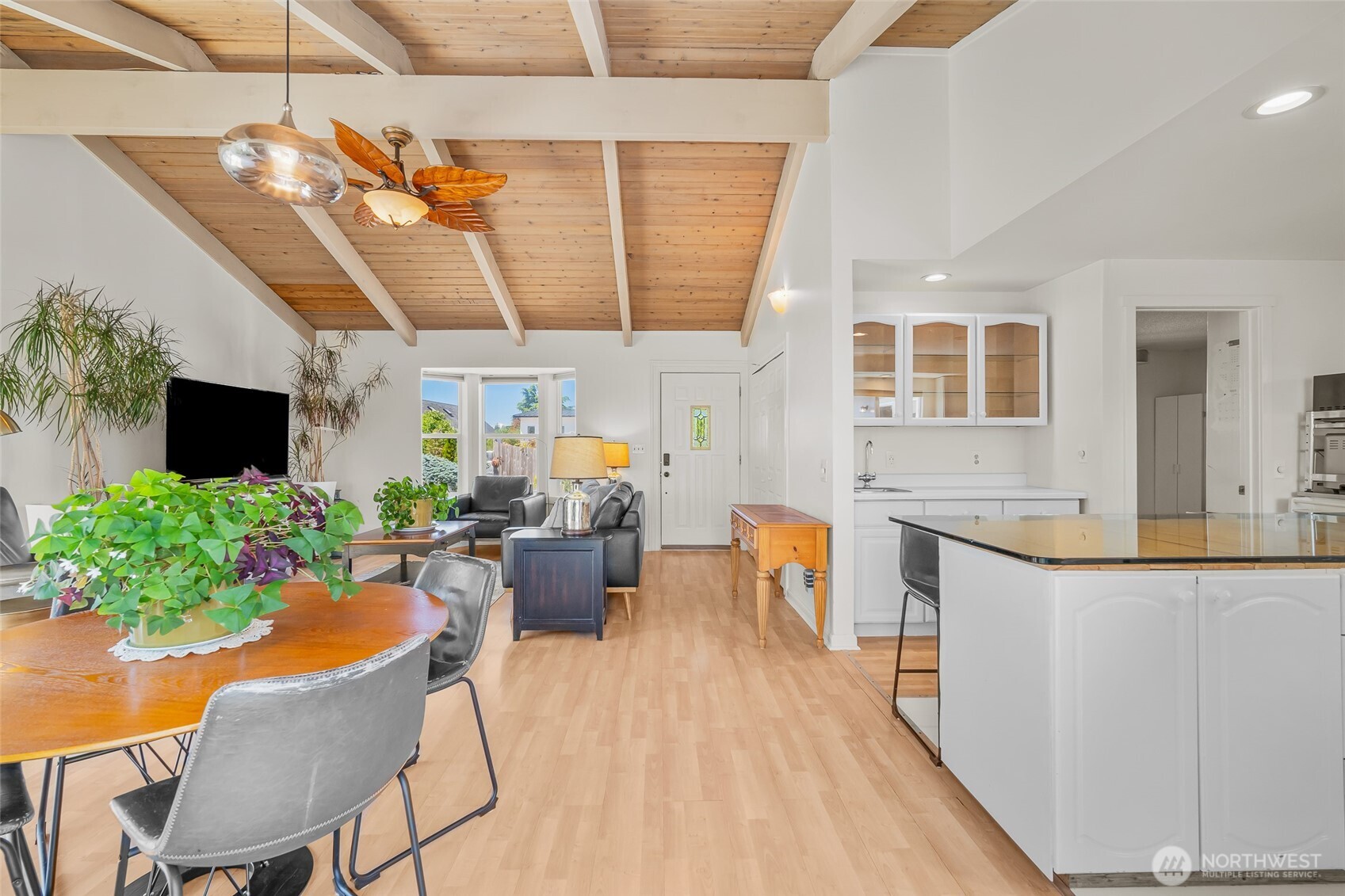 8142 Cowichan Road Blaine, WA 98230 - Photo 18 of 40
