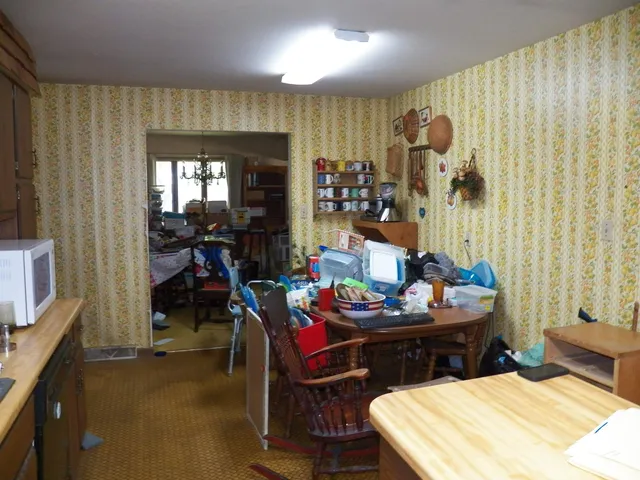 $199,900 | 129 South Hillside Avenue, Oconto Falls, WI 54154