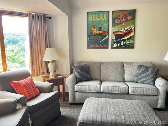 $299,999 | 4230 Holiday Shores, Unit 24, Osage Beach, MO 65065