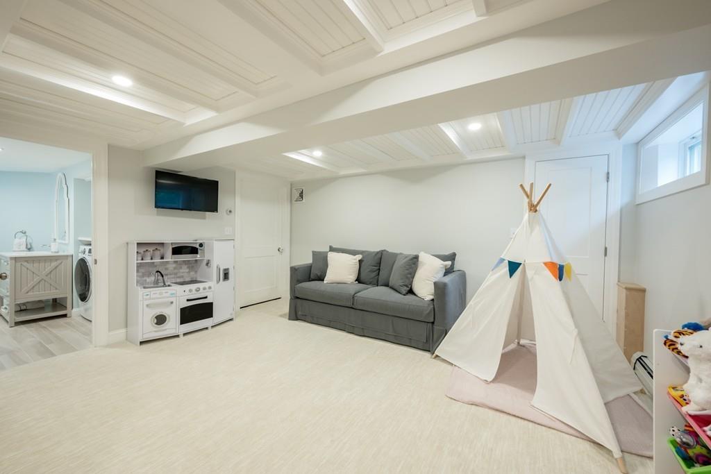 37 Butler Road Hingham, MA 02043 - Photo 22 of 29 Gallery Image 22
