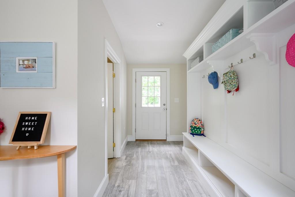 37 Butler Road Hingham, MA 02043 - Photo 4 of 29 Gallery Image 4