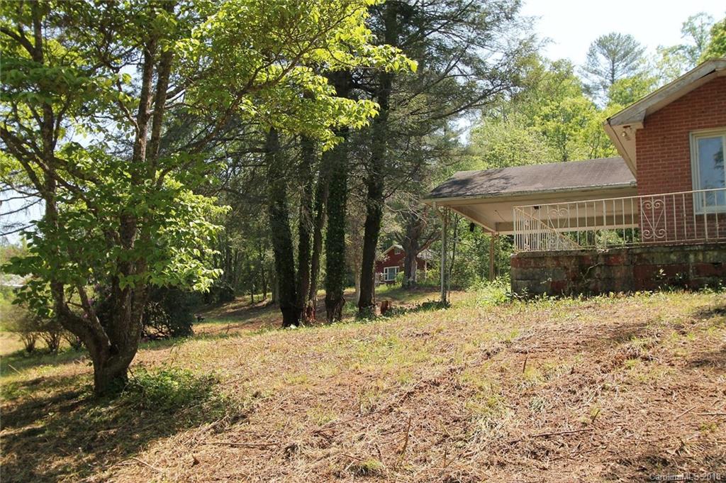 604 Patterson Road Hendersonville, NC 28739 - Photo 5 of 30