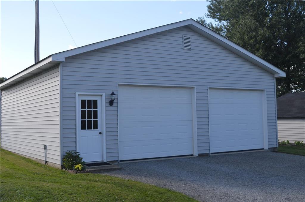 642 New Castle Road Butler, PA 16001 - Photo 6 of 25 30 by 30 Detached garage