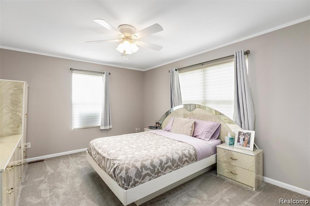 2256 Creek Bend Rochester Hills, MI 48309 - Photo 24 of 39