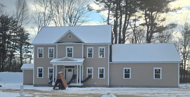 $699,900 | 2 Eagle Perch Drive, Unit 16, Boscawen, NH 03303