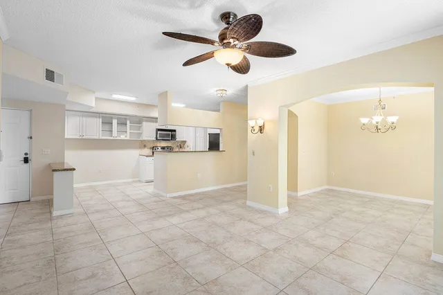 $350,000 | 3211 Tuscany Way, Boynton Beach, FL 33435