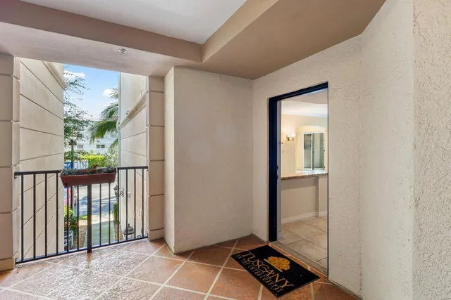 $350,000 | 3211 Tuscany Way, Boynton Beach, FL 33435