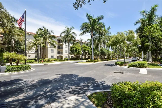 $350,000 | 3211 Tuscany Way, Boynton Beach, FL 33435