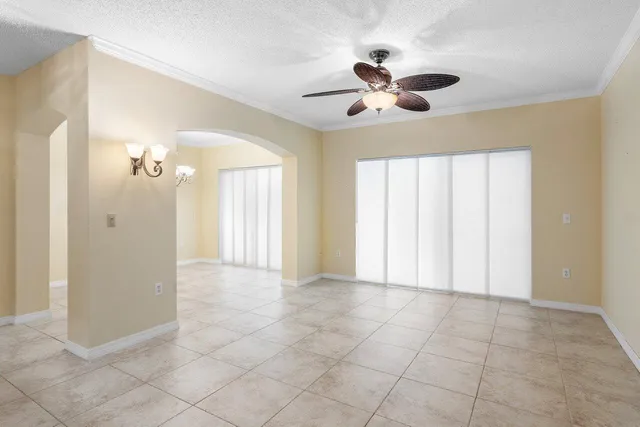 $350,000 | 3211 Tuscany Way, Boynton Beach, FL 33435