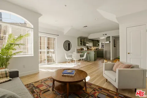 $839,000 | 1201 Viola Avenue, Unit 113, Glendale, CA 91202