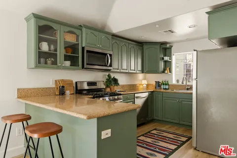 $839,000 | 1201 Viola Avenue, Unit 113, Glendale, CA 91202