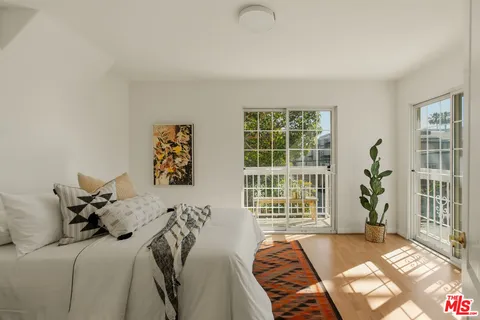 $839,000 | 1201 Viola Avenue, Unit 113, Glendale, CA 91202