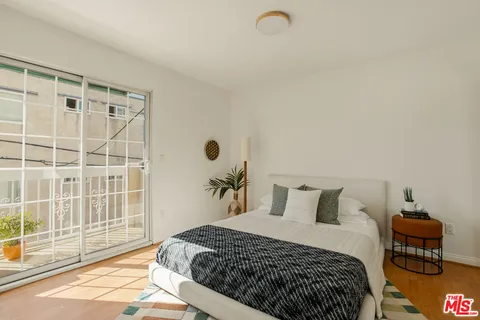 $839,000 | 1201 Viola Avenue, Unit 113, Glendale, CA 91202