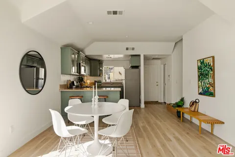 $839,000 | 1201 Viola Avenue, Unit 113, Glendale, CA 91202