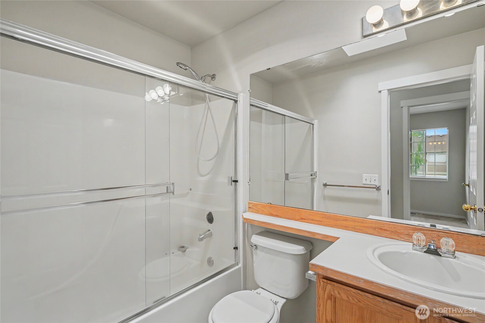 1421 Rooklidge Street DuPont, WA 98327 - Photo 15 of 26 Gallery Image 15