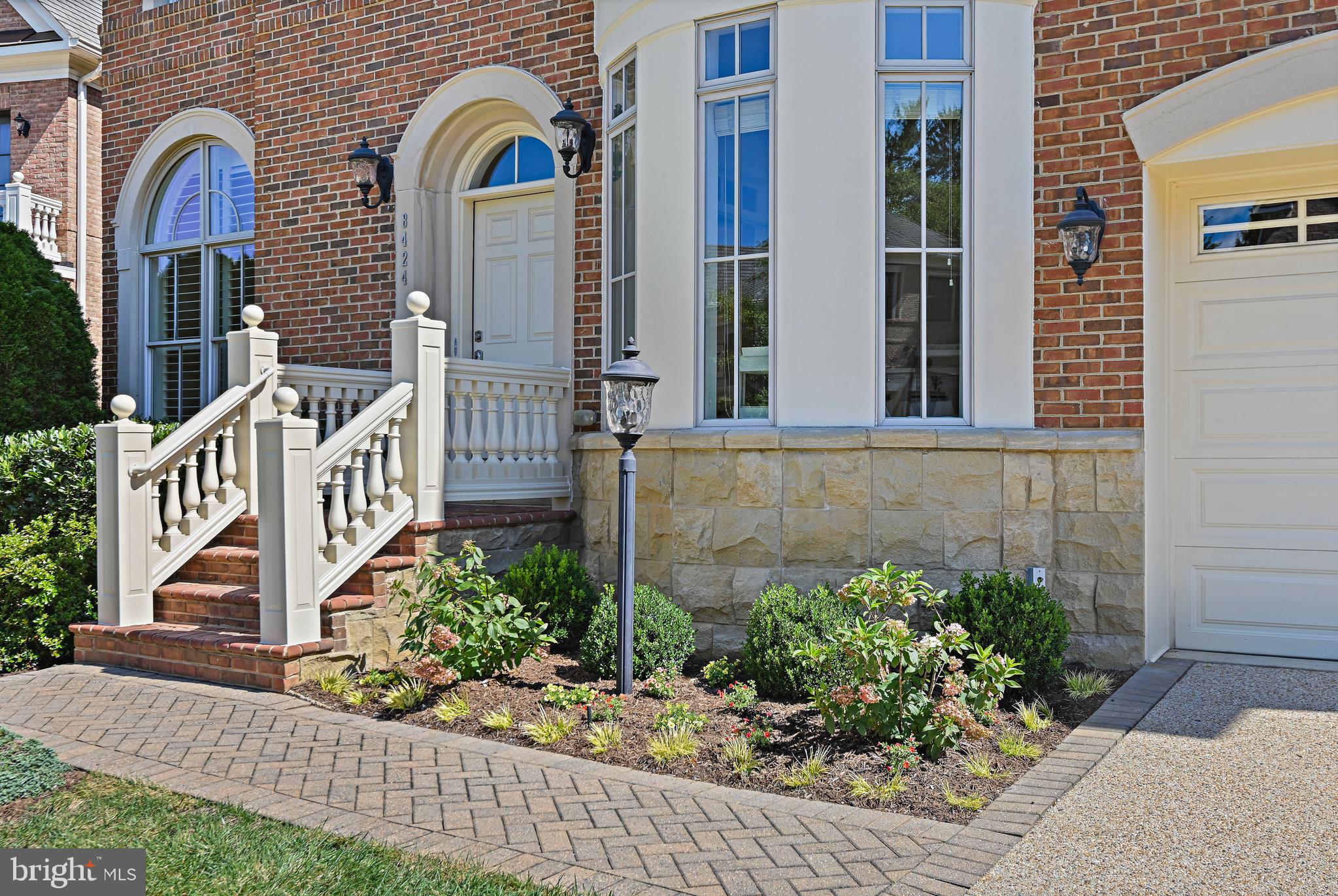 8424 Falcone Pointe Way Vienna, VA 22182 - Photo 3 of 71