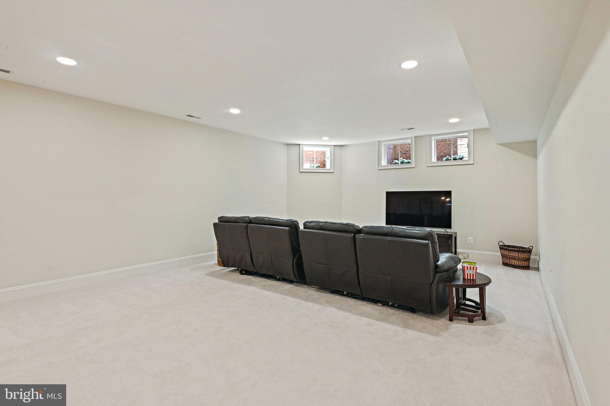 8424 Falcone Pointe Way Vienna, VA 22182 - Photo 61 of 71