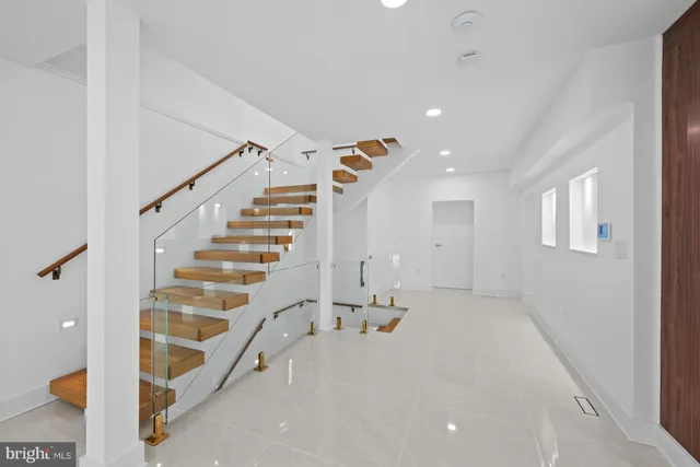 $3,395,000 | 2321 North Richmond Street, Arlington, VA 22207