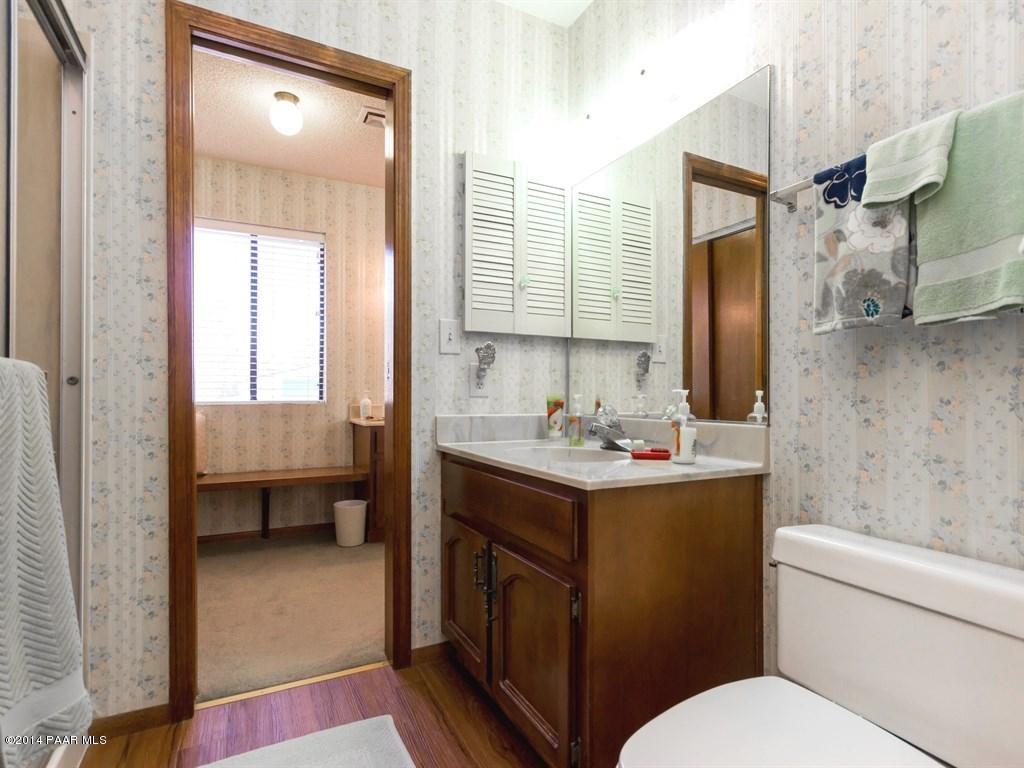 205 San Carlos Road Prescott, AZ 86303 - Photo 14 of 18 014_Bathroom
