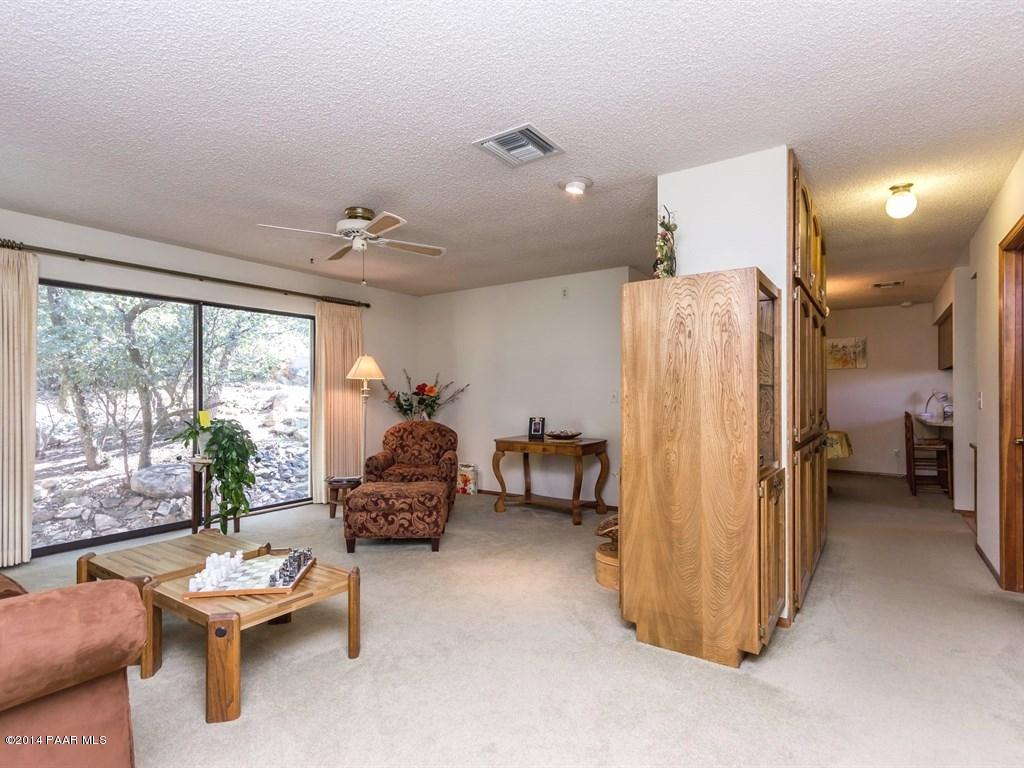 205 San Carlos Road Prescott, AZ 86303 - Photo 5 of 18 005_Living Room