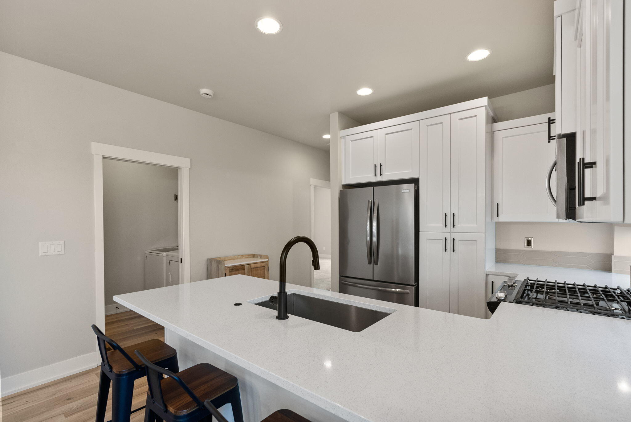 3859 Northeast Oakside Loop Bend, OR 97701 - Photo 14 of 51 Kitchen & Laundry Room