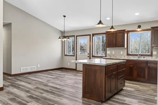 $460,000 | 2588 101st Street Northwest, Zimmerman, MN 55398