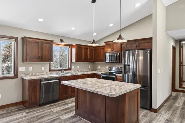 $460,000 | 2588 101st Street Northwest, Zimmerman, MN 55398