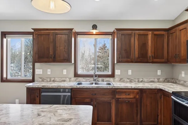 $460,000 | 2588 101st Street Northwest, Zimmerman, MN 55398