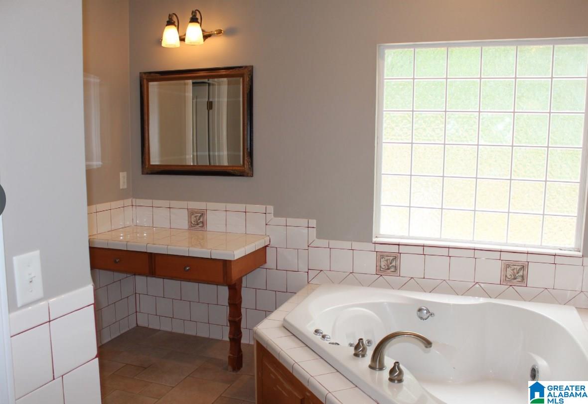 114 Hampton Lake Drive Pelham, AL 35124 - Photo 21 of 47