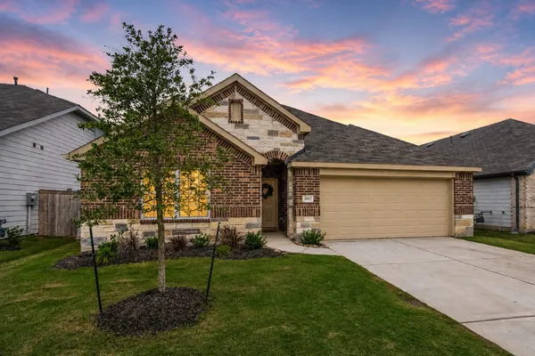 $285,000 | 4067 Colony River, Pinehurst, TX 77362