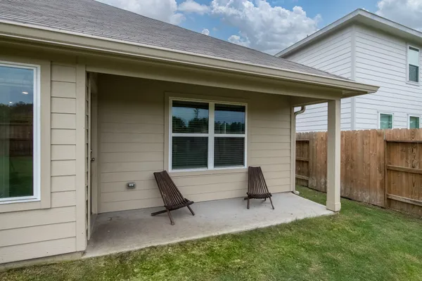 $285,000 | 4067 Colony River, Pinehurst, TX 77362
