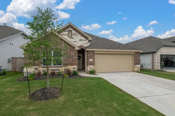 $285,000 | 4067 Colony River, Pinehurst, TX 77362