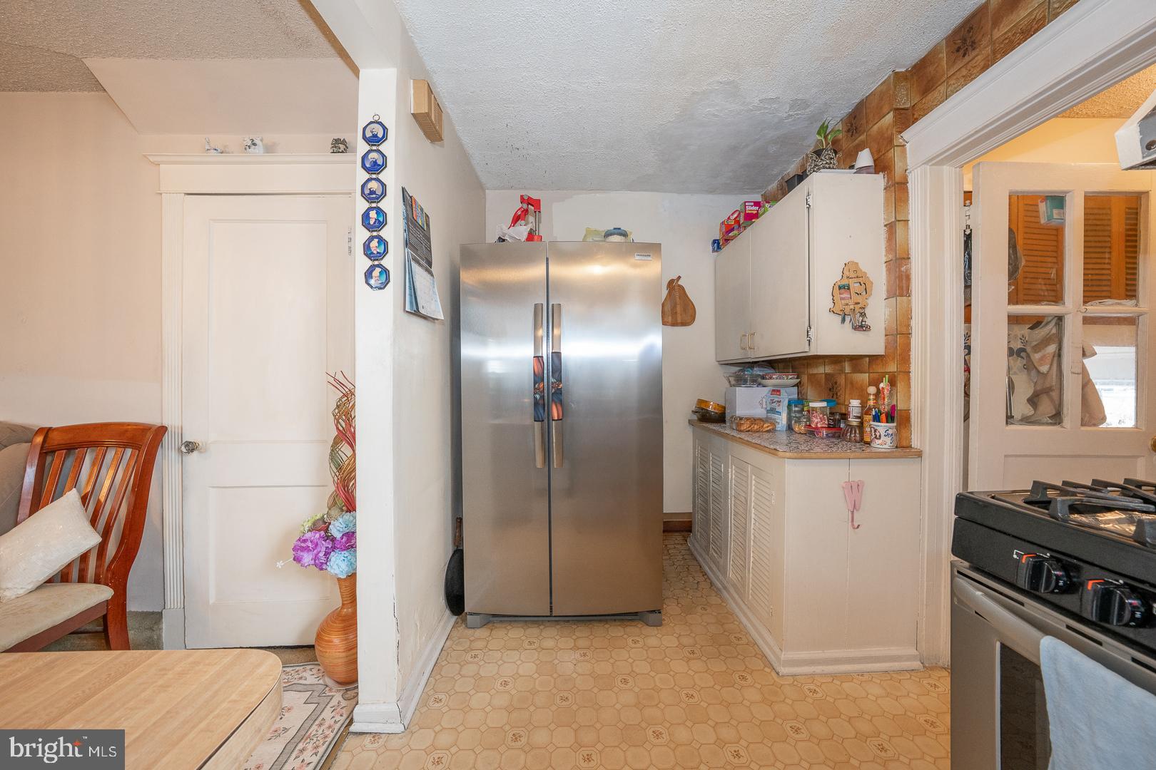 7278 Bradford Road Upper Darby, PA 19082 - Photo 12 of 26