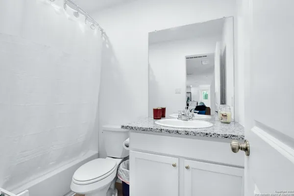 $1,400 | 13831 Goat Cove, San Antonio, TX 78252