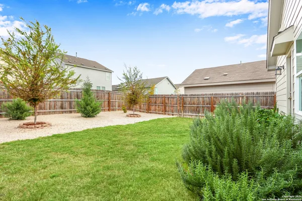 $1,400 | 13831 Goat Cove, San Antonio, TX 78252