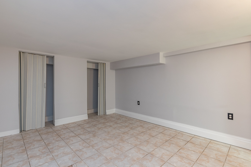 2313 Devonshire Road Waukegan, IL 60087 - Photo 16 of 28