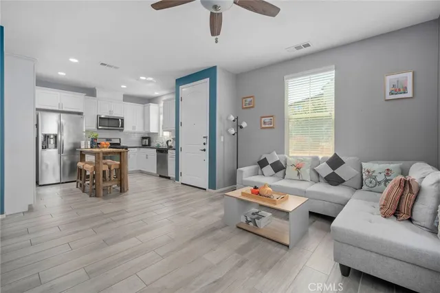 $525,000 | 4171 South Cardinale Privado, Unit 2, Ontario, CA 91761