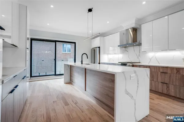 $6,700 | 128 East Edsall Boulevard, Unit A, Palisades Park, NJ 07650