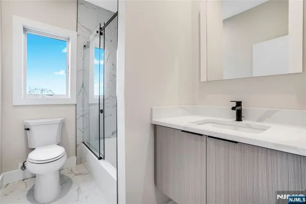 $6,700 | 128 East Edsall Boulevard, Unit A, Palisades Park, NJ 07650