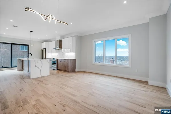 $6,700 | 128 East Edsall Boulevard, Unit A, Palisades Park, NJ 07650