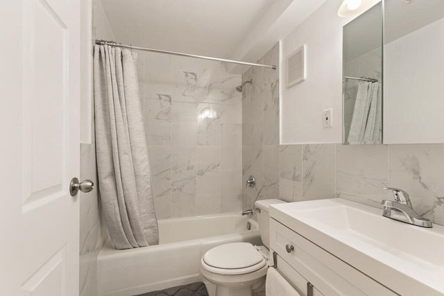 $760,000 | 357 Commercial Street, Unit 216, Boston, MA 02109