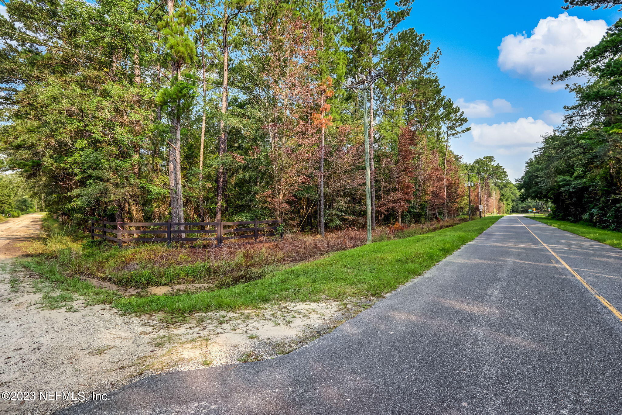 0 Middle Road Hilliard, FL 32046 - Photo 4 of 19 a view of a park with large trees