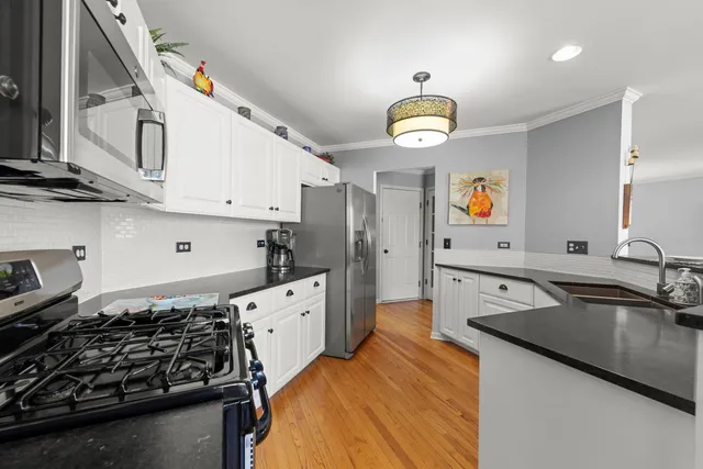 $599,900 | 3451 Parliament Lane, Naperville, IL 60564