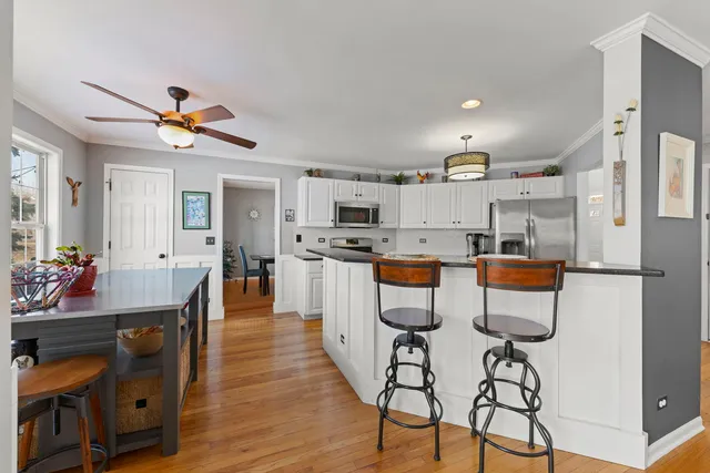 $599,900 | 3451 Parliament Lane, Naperville, IL 60564