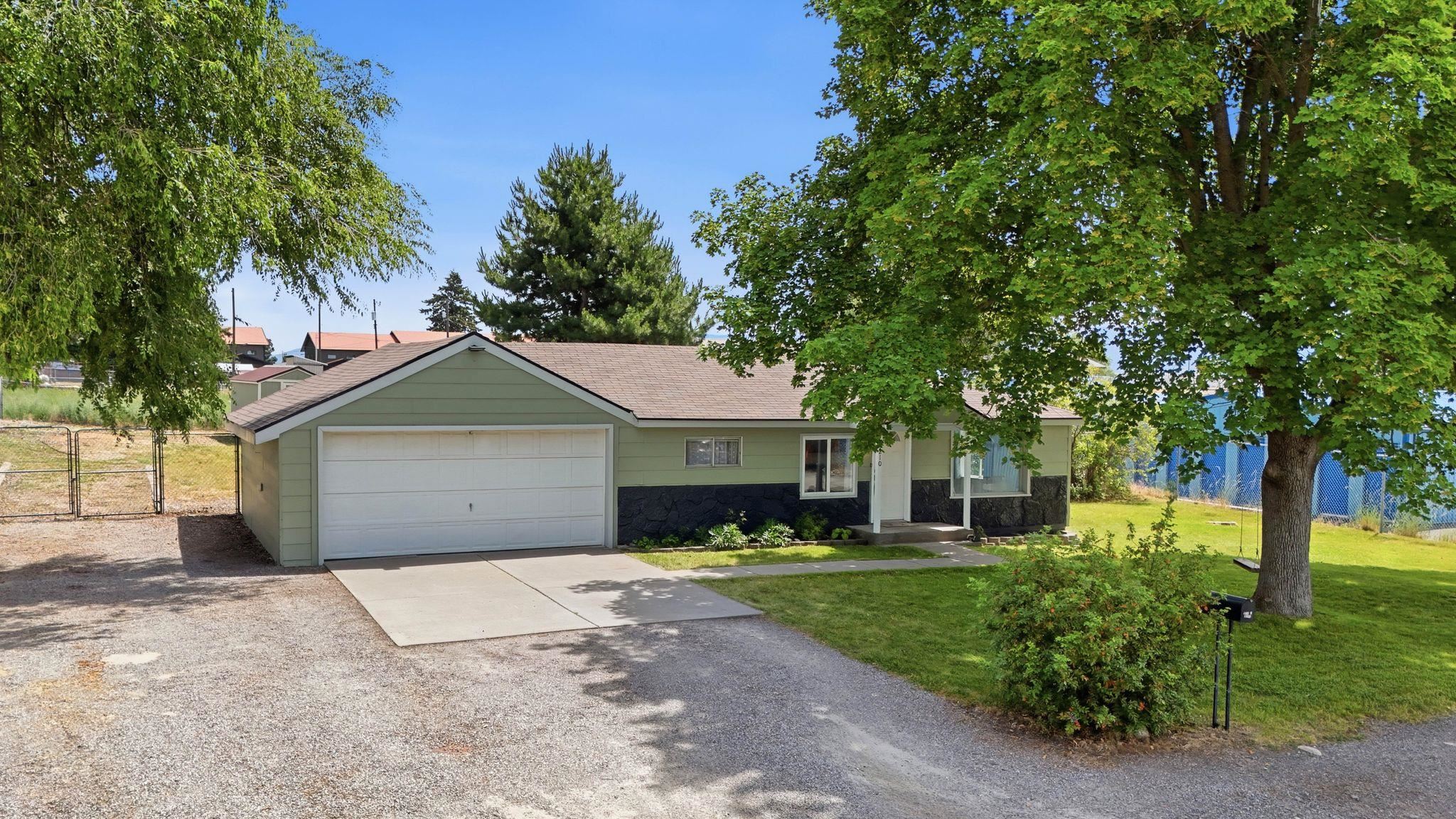 4210 North Silas Road Spokane Valley, WA 99216 - Photo 3 of 44 Gallery Image 3